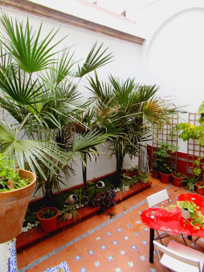 Residencia Viriato Hostel เซบีญา ภายนอก รูปภาพ