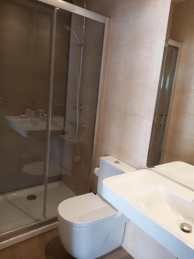 Residencia Viriato Hostel เซบีญา ภายนอก รูปภาพ